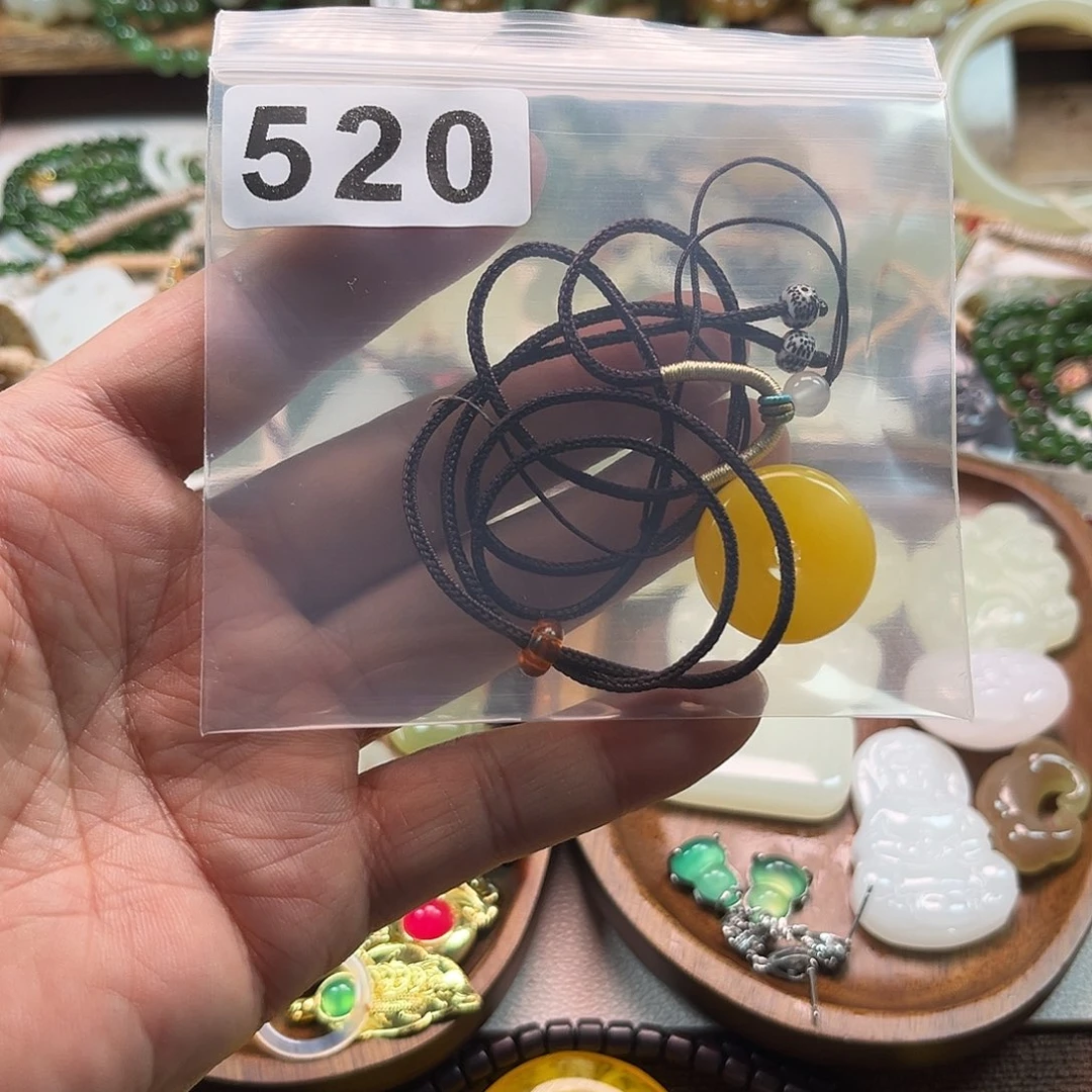 萍***子玉个人收藏饰品孤品