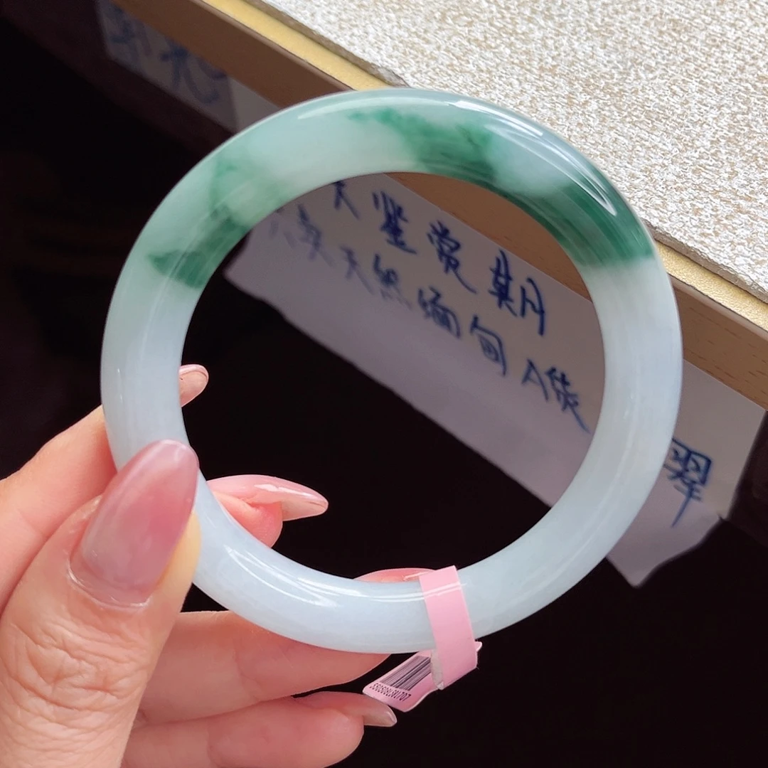 翡翠未镶嵌手镯手镯