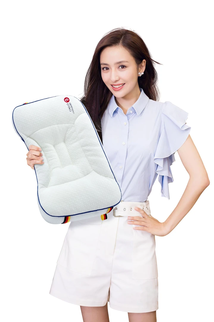 Otao护脊枕儿童枕主播展示枕头儿童枕