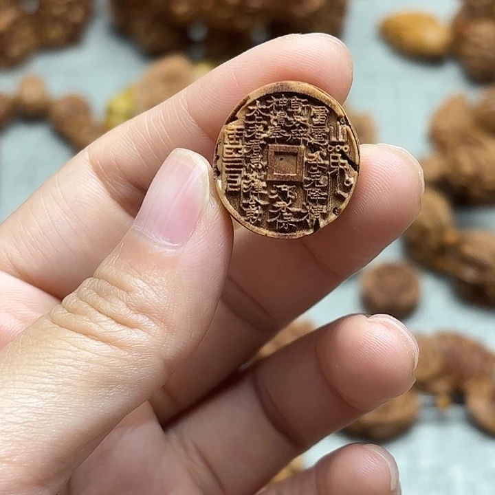 大***_核桃手串/手链桃核雕刻山鬼花钱