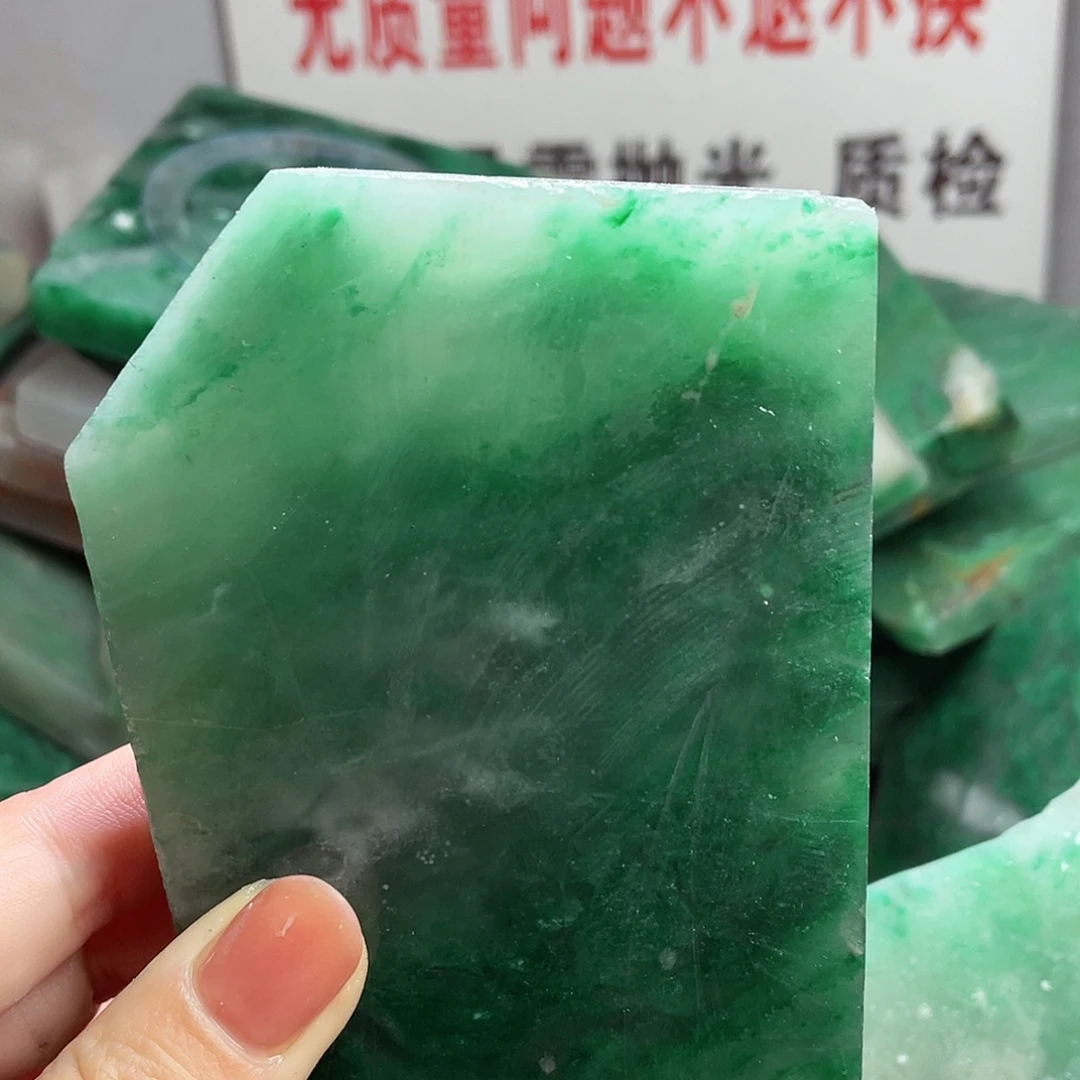 上***易定制石英质玉（非洲翠）