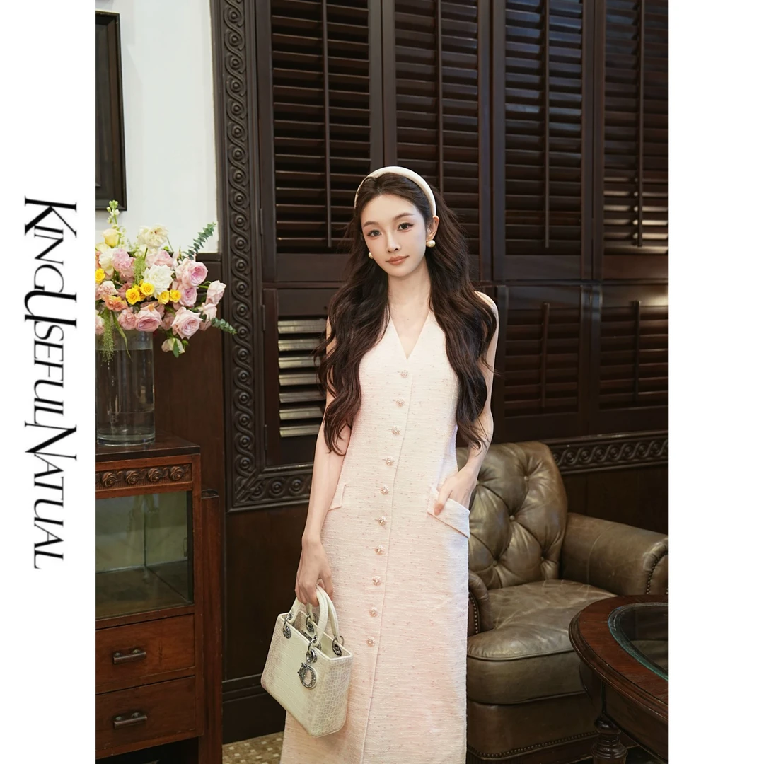 KUN【爱琴海】法式松弛 特调粉调花纱小香A字廓形裙摆挂脖连衣裙