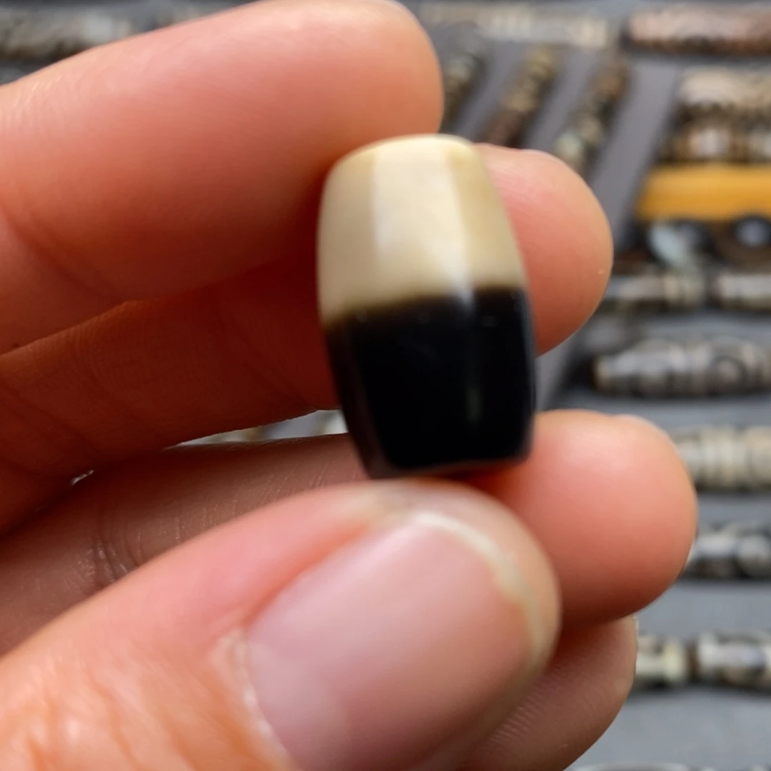 佛***陀玛瑙/玉髓未镶嵌颈饰