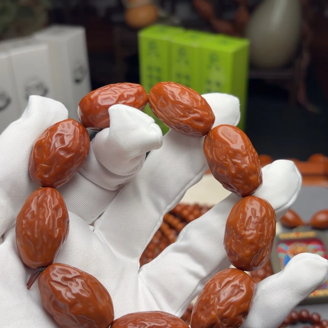 吊坠橄榄核核雕大枣手串