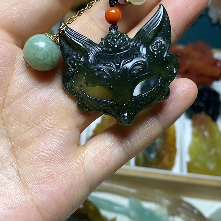蛇纹石玉合金颈饰