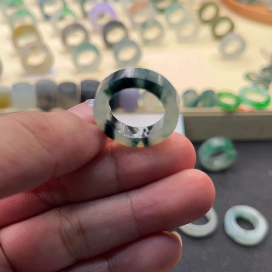 定制翡翠未镶嵌特价意境飘花，11-14#