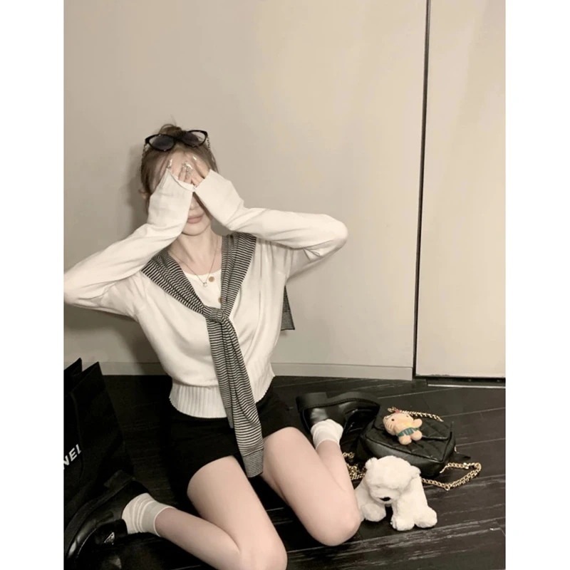 早秋韩系氛围感穿搭一整套小香风撞色条纹披肩外搭叠穿两件套上衣