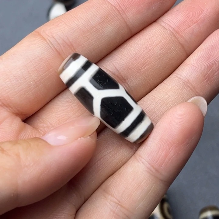 珍***玛瑙/玉髓未镶嵌珠宝半成品