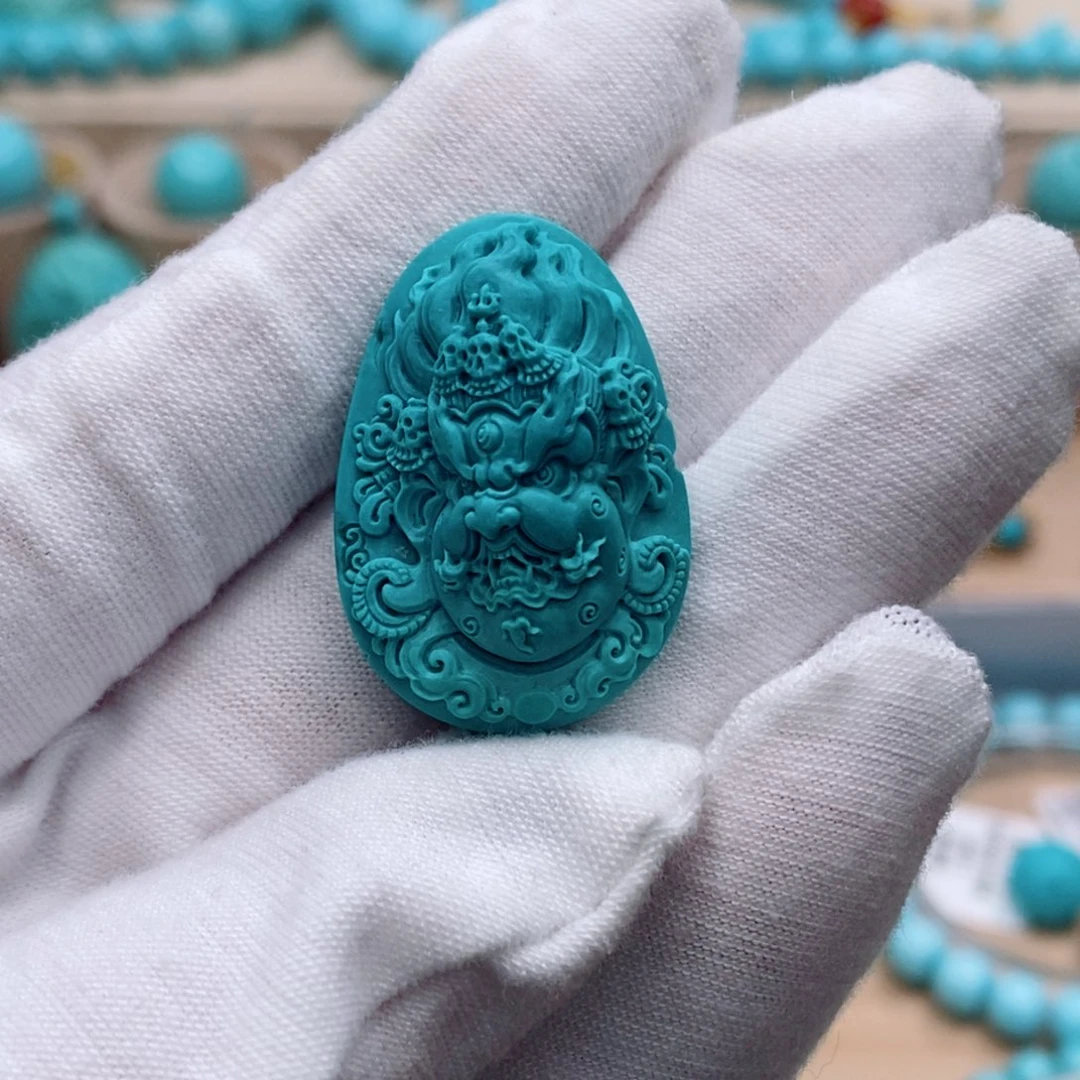 绿松石未镶嵌珠宝奇石