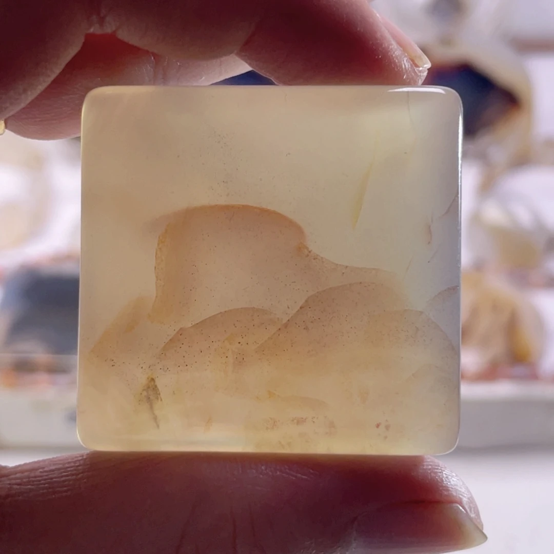 玛瑙/玉髓未镶嵌珠宝奇石