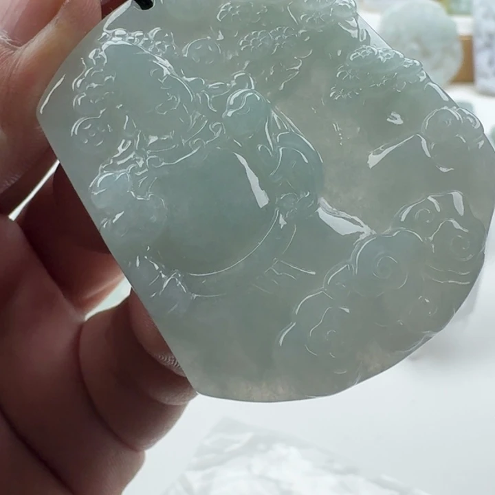 翡翠未镶嵌颈饰天然缅甸A货翡翠