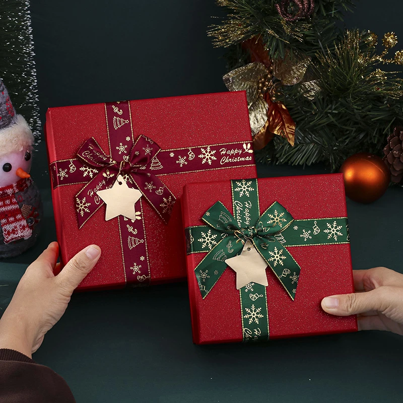 儿童爆款圣诞蝴蝶结礼盒红色天地盖礼品盒大号平安夜糖果苹果围巾