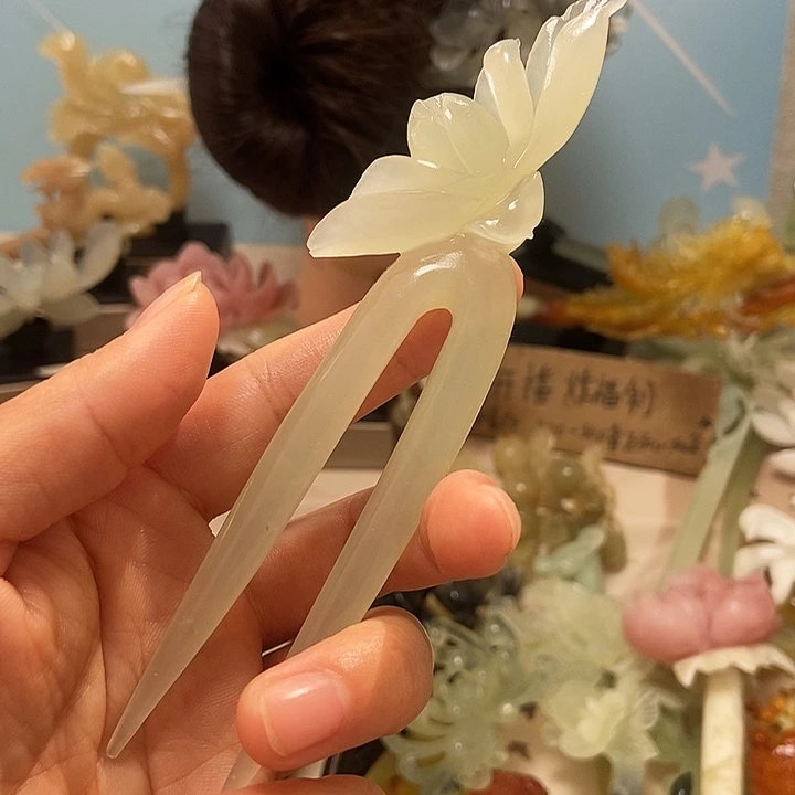 含***章未镶嵌岫玉发簪发簪