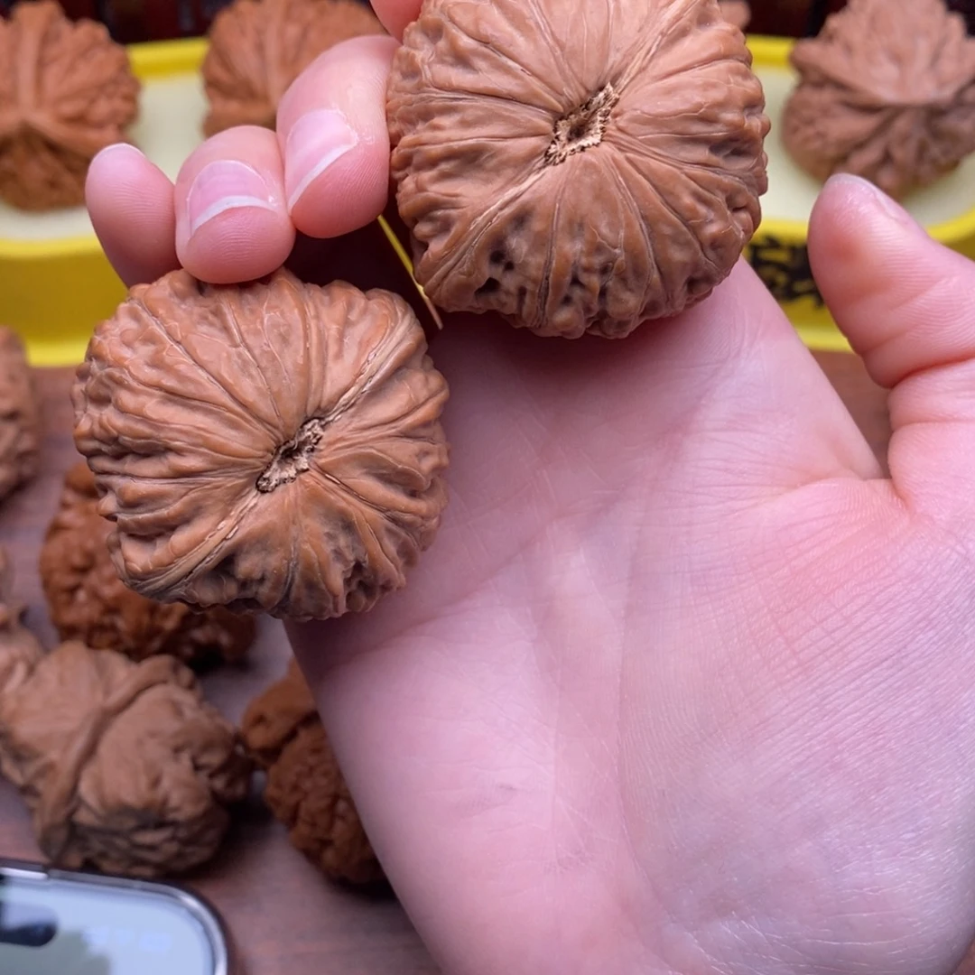 吊坠文玩核桃窗***猫铁锤