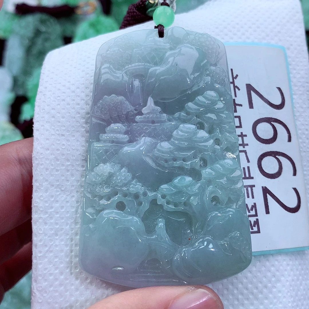 吊坠(不含链)未镶嵌翡翠