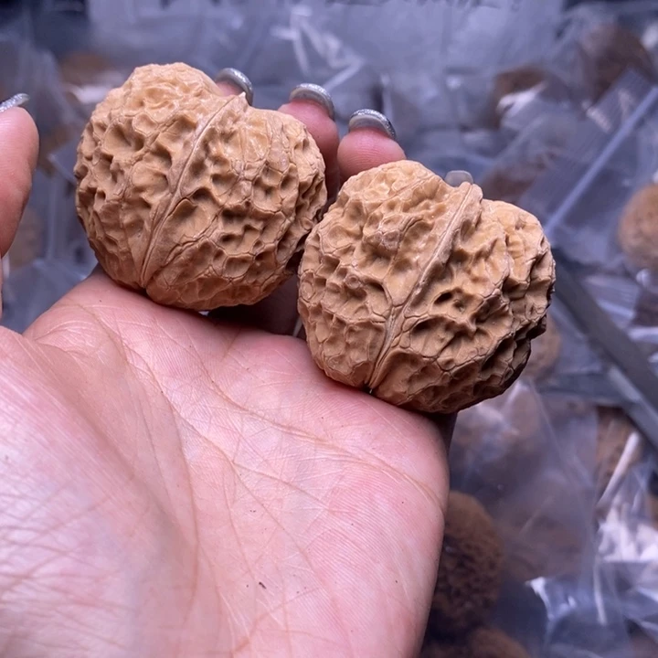 核桃云南野生铁核桃33号42mm