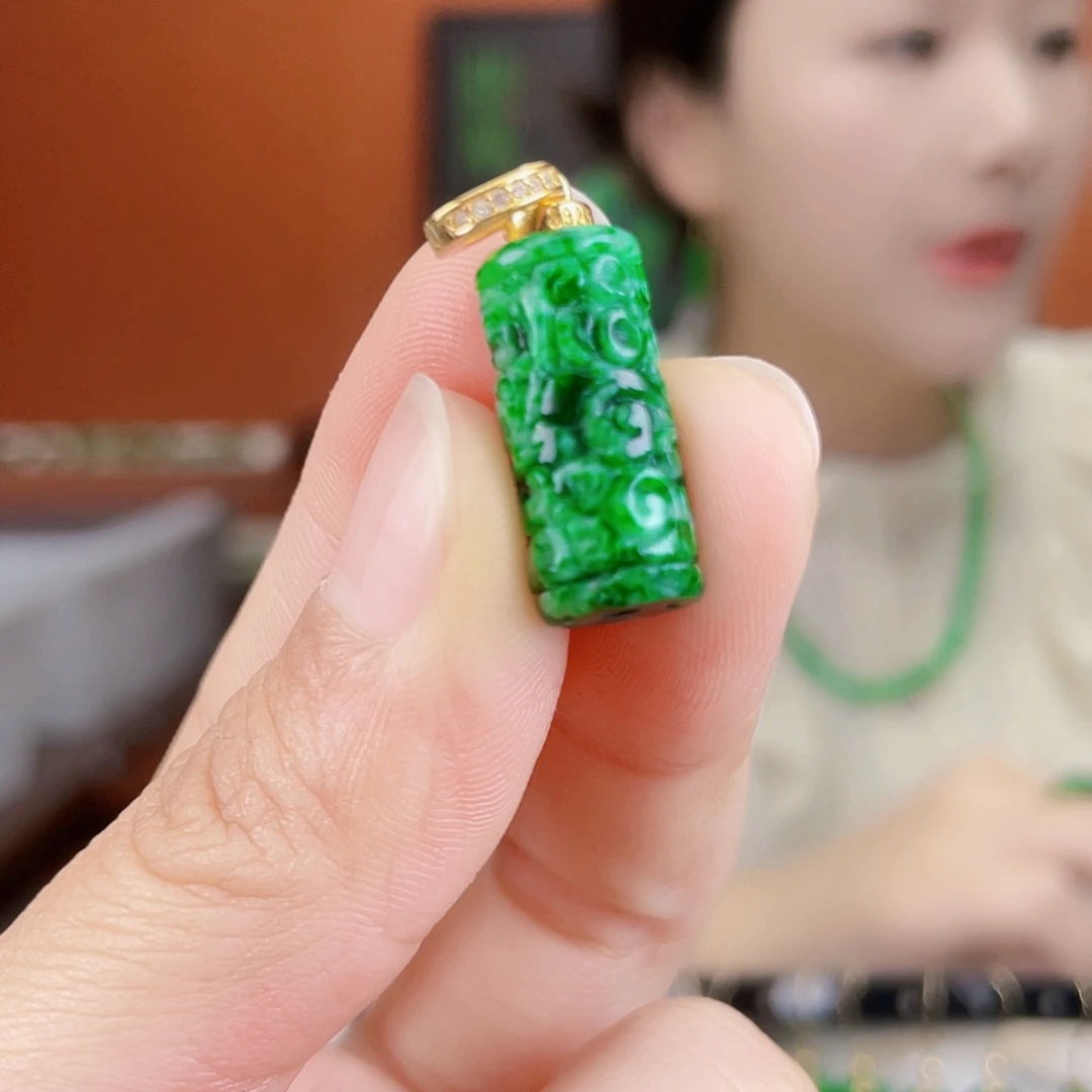 翡翠未镶嵌耳饰饰品