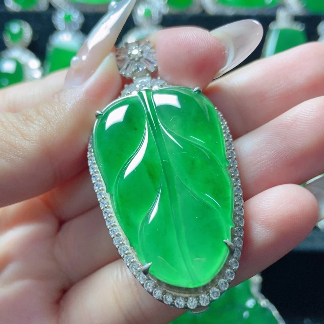 翡翠银S925镶嵌颈饰