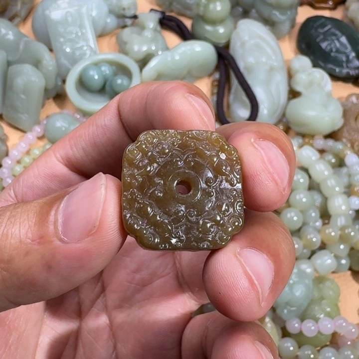 和田玉未镶嵌吊坠(不含链)