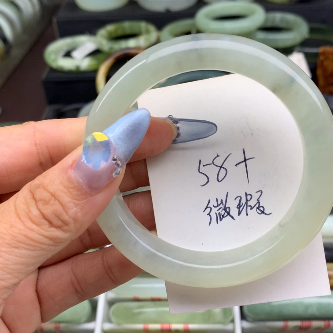 蛇纹石玉未镶嵌手镯797