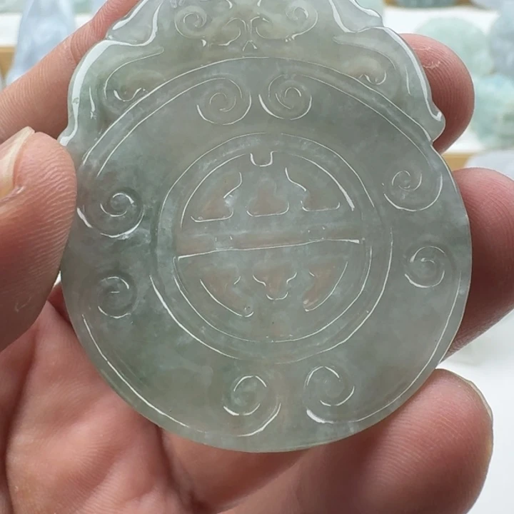 翡翠未镶嵌颈饰天然缅甸A货翡翠