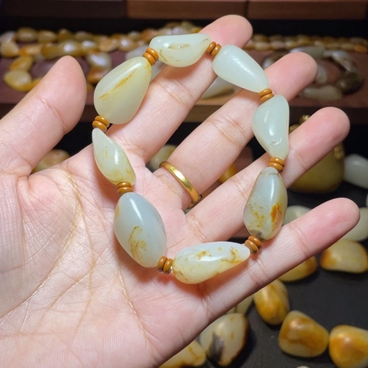 和田玉未镶嵌手链