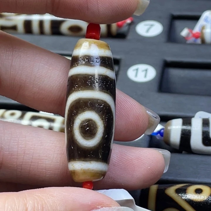 莫***想玛瑙/玉髓未镶嵌颈饰