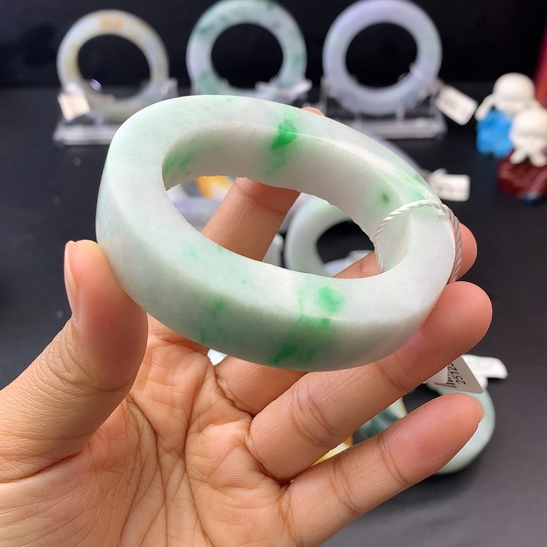 定制翡翠未镶嵌贵妃