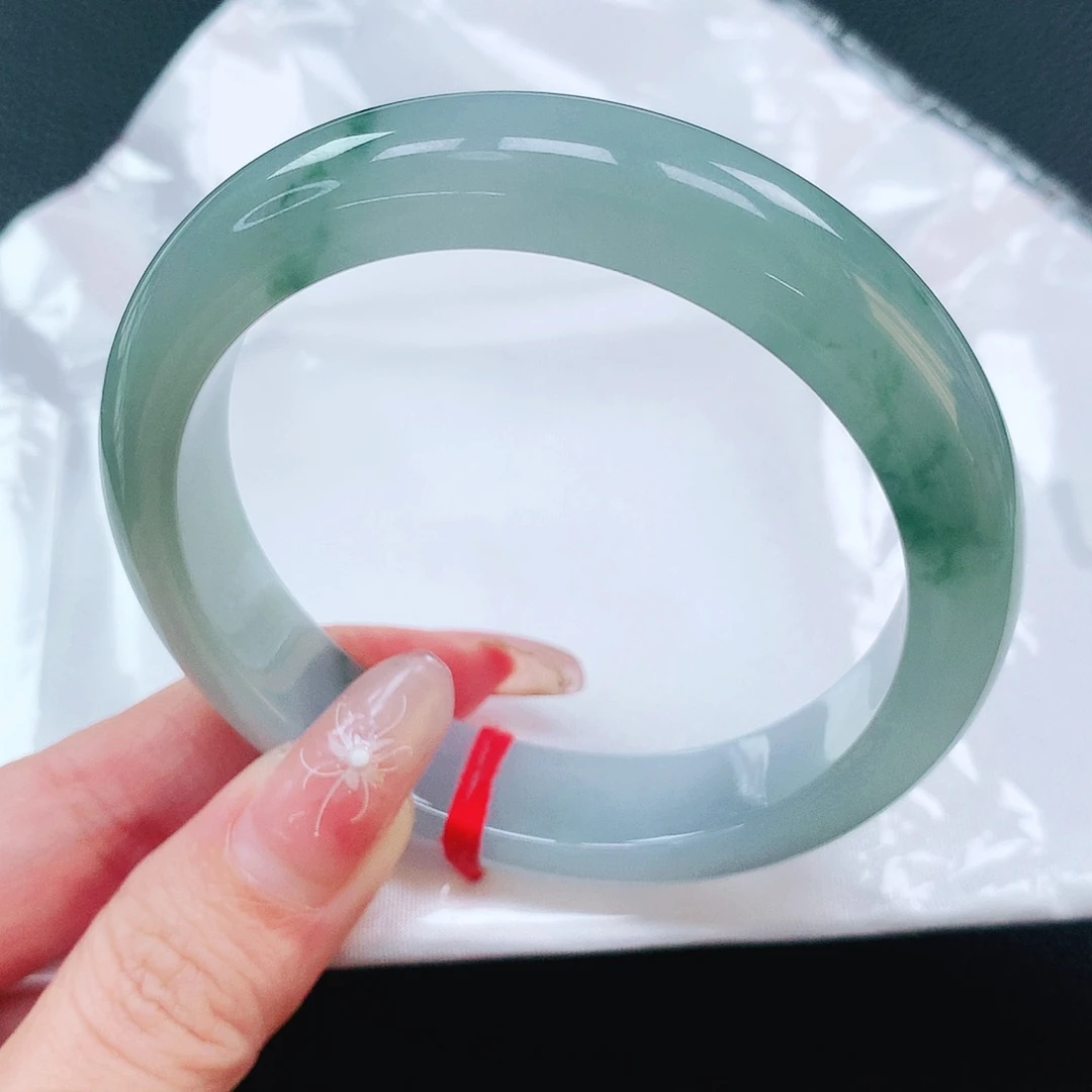 翡翠手镯未镶嵌58圈