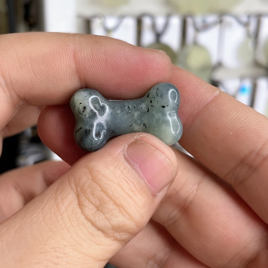 【闪购商品】岫玉未镶嵌颈饰骨头