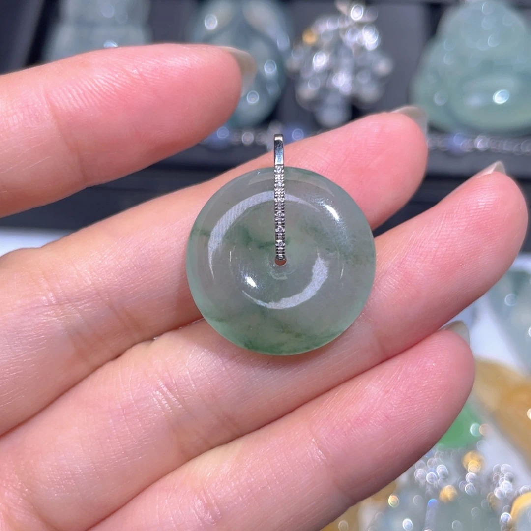 颈饰18K金镶嵌翡翠翡翠