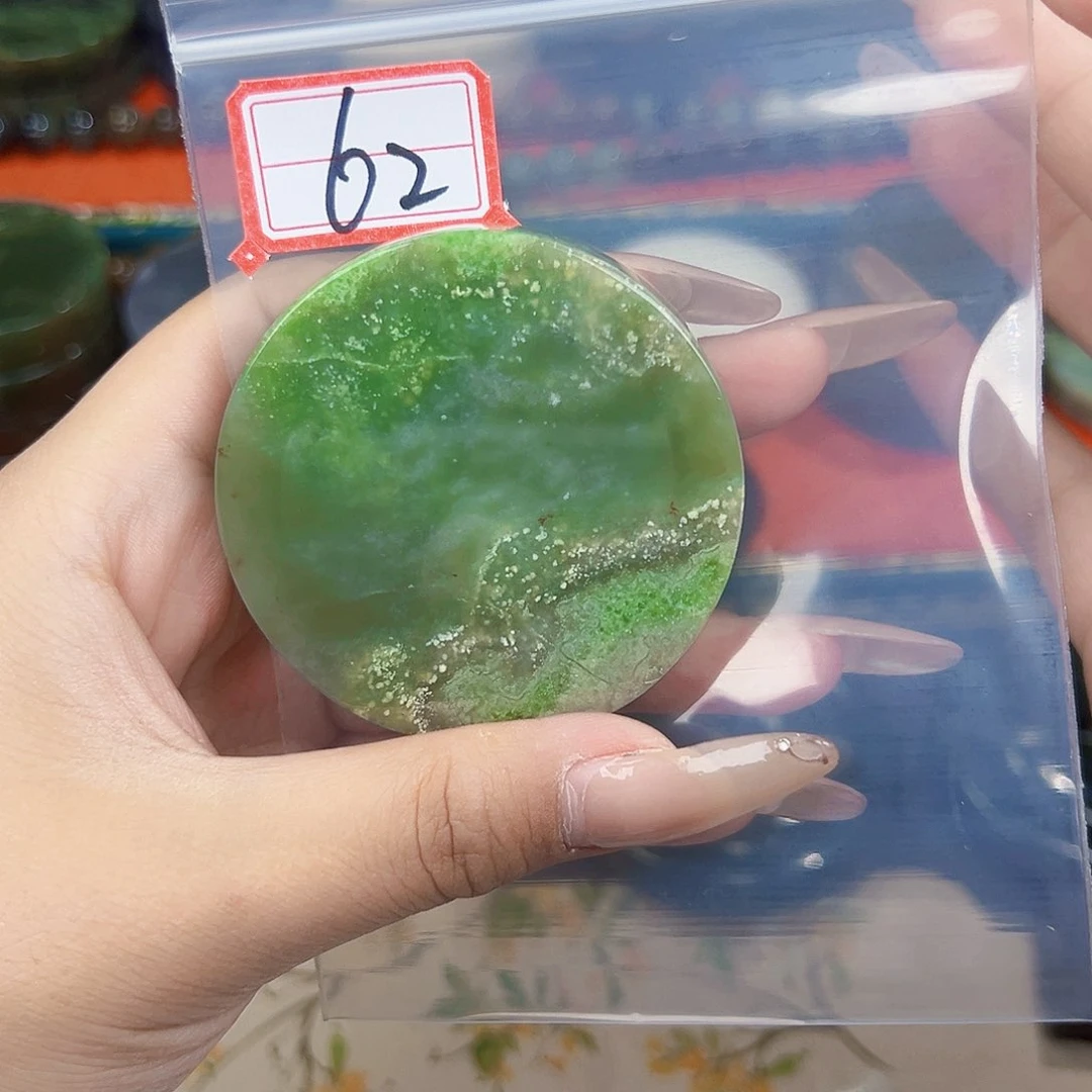 和田玉未镶嵌珠宝半成品