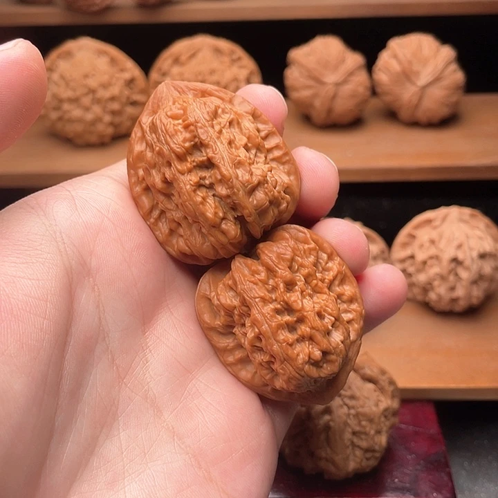 吊坠文玩核桃37毕业红皮全品老树赤龙鸡心