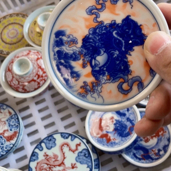 瓷片梵红狮子盖置