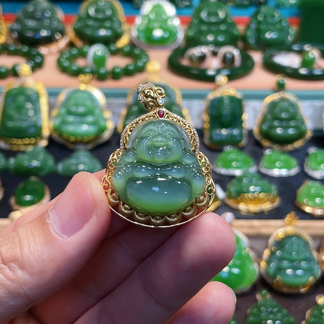 和田玉（碧玉）18K金镶嵌颈饰26mm