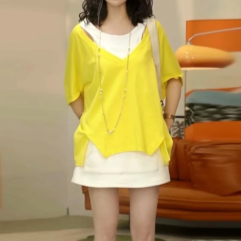 圆领休闲风拼色拼接V领宽松型T恤设计感假两件夏季连帽宽松