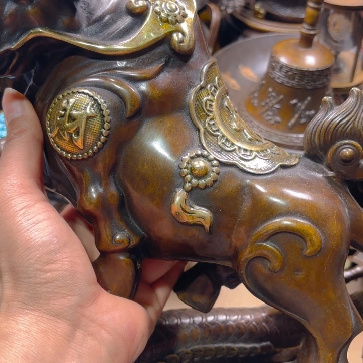 铜器摆件收收藏藏