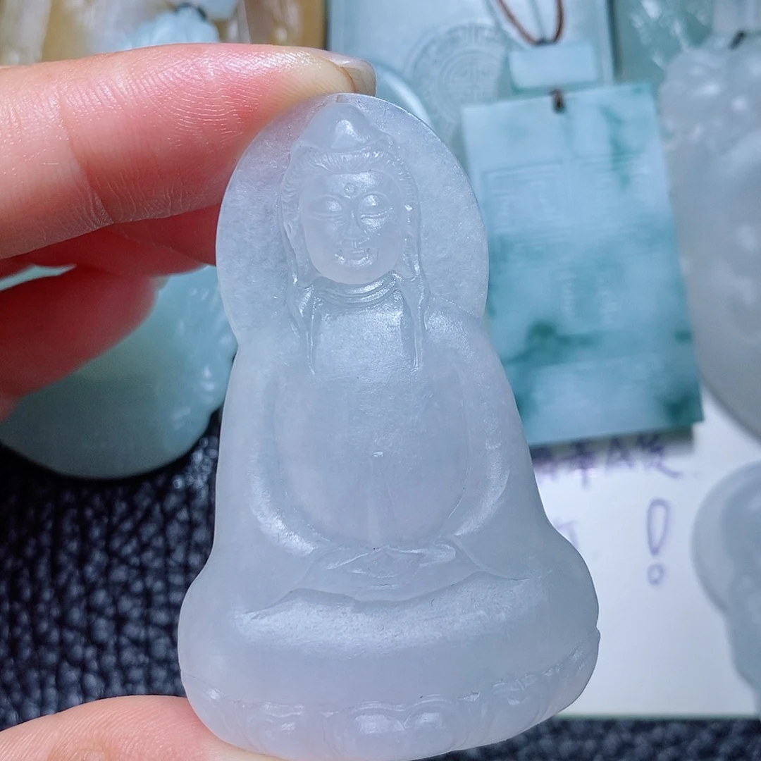 未镶嵌定制翡翠毛货付款后确认抛光