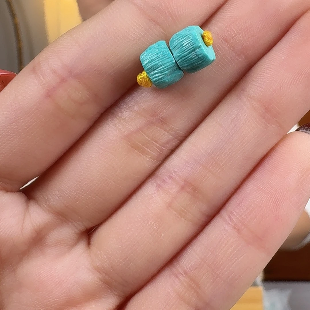 绿松石未镶嵌挂件