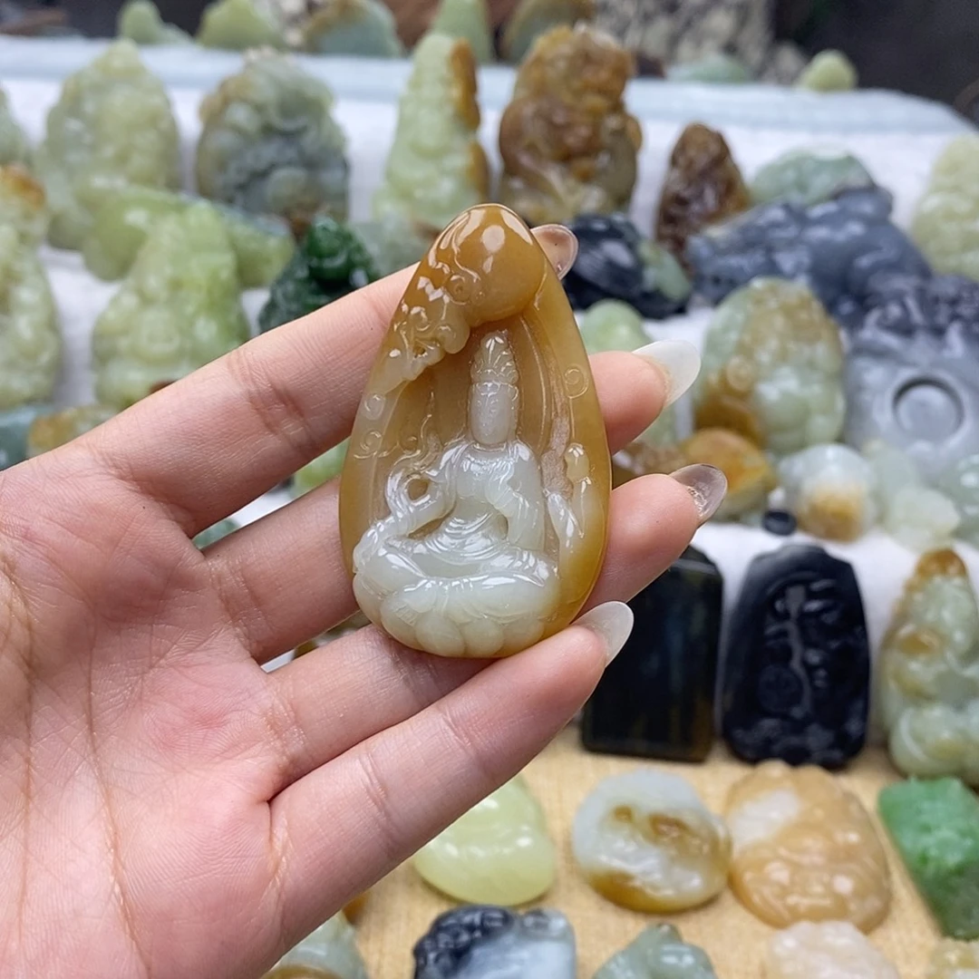 和田玉未镶嵌颈饰