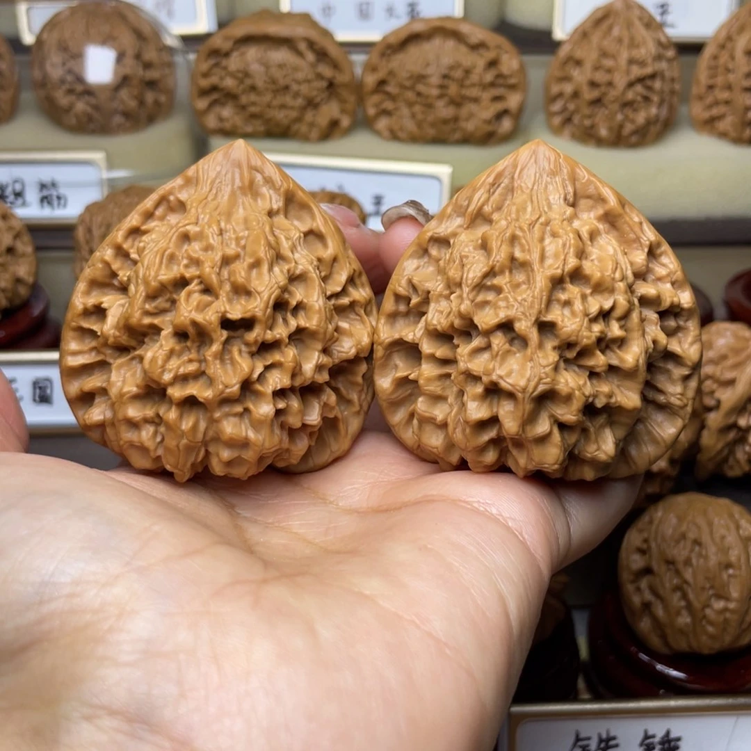 文玩核桃把件平***界官帽52左右