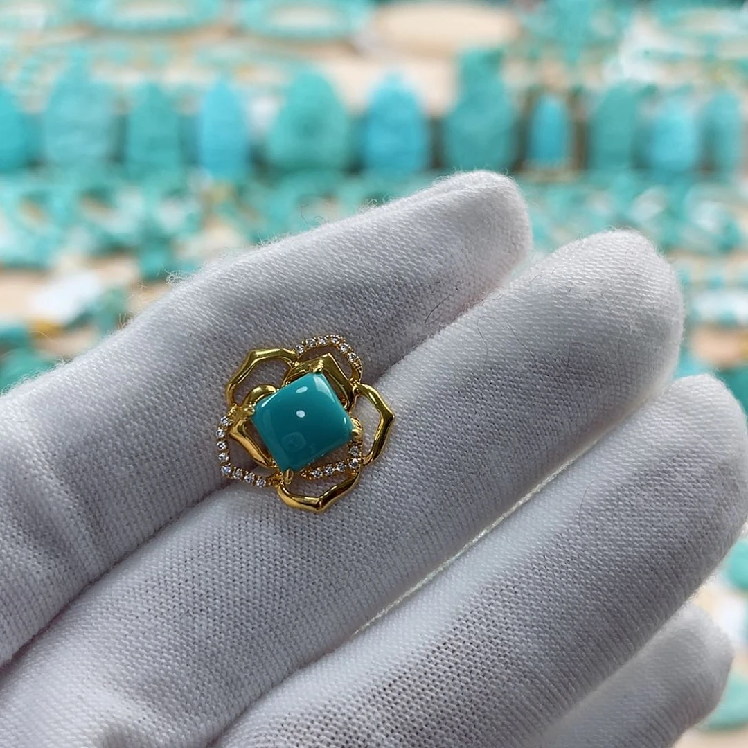 绿松石珠宝奇石18K金镶嵌雷****®