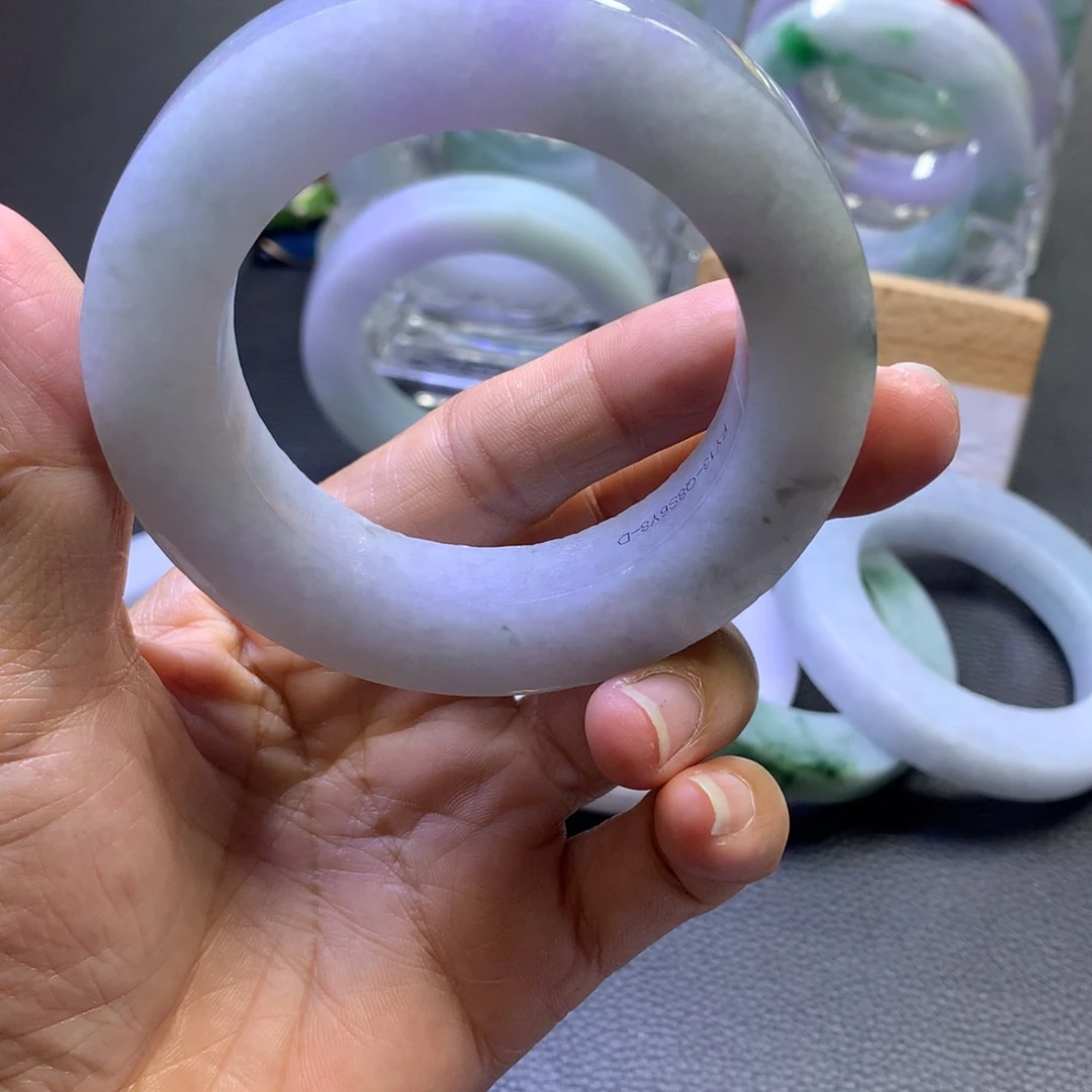 定制翡翠正圈未镶嵌玉***业