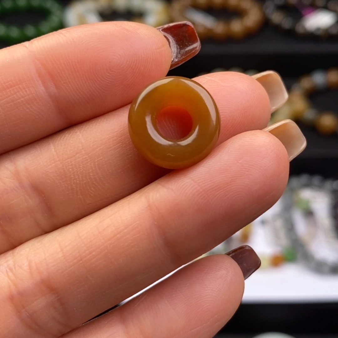 和田玉未镶嵌手串