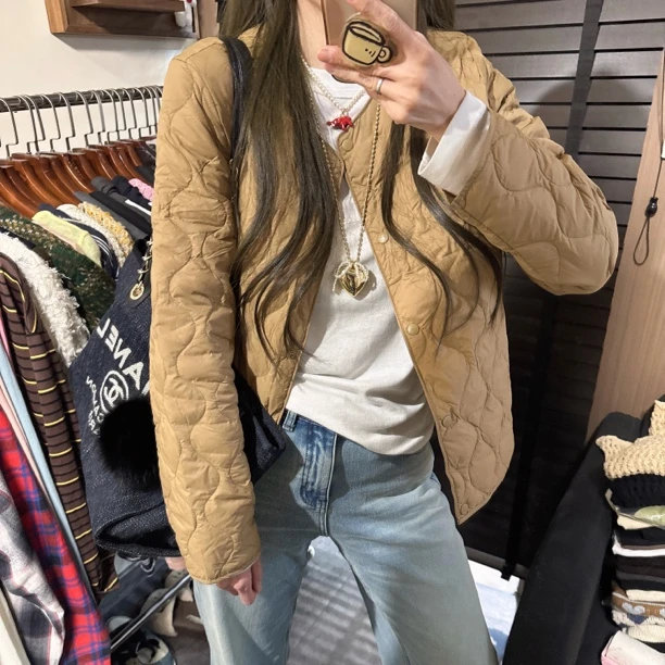 女士轻薄修身内外两穿纯色羽绒服