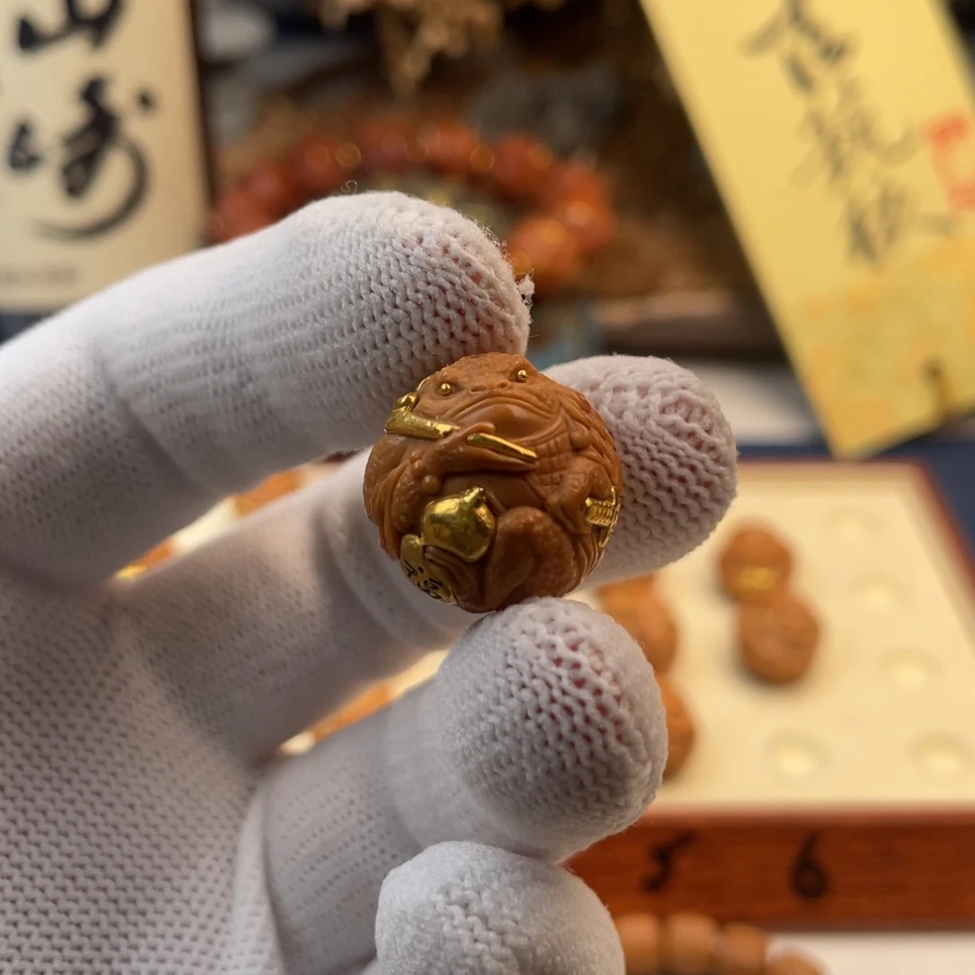 猴头核桃把件年***?猴头