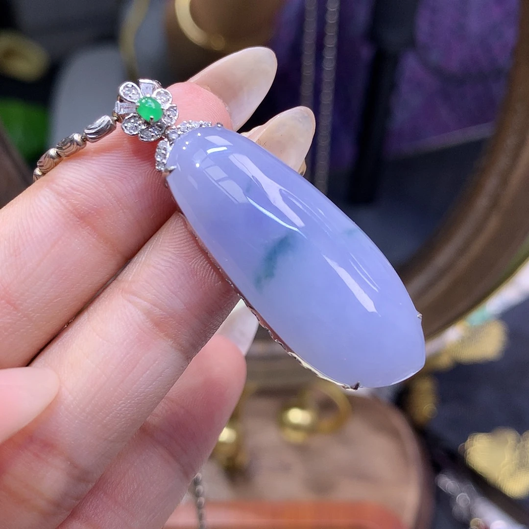 18K金镶嵌挂件翡翠不含链大紫福瓜