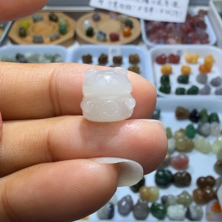 和田玉未镶嵌珠宝奇石