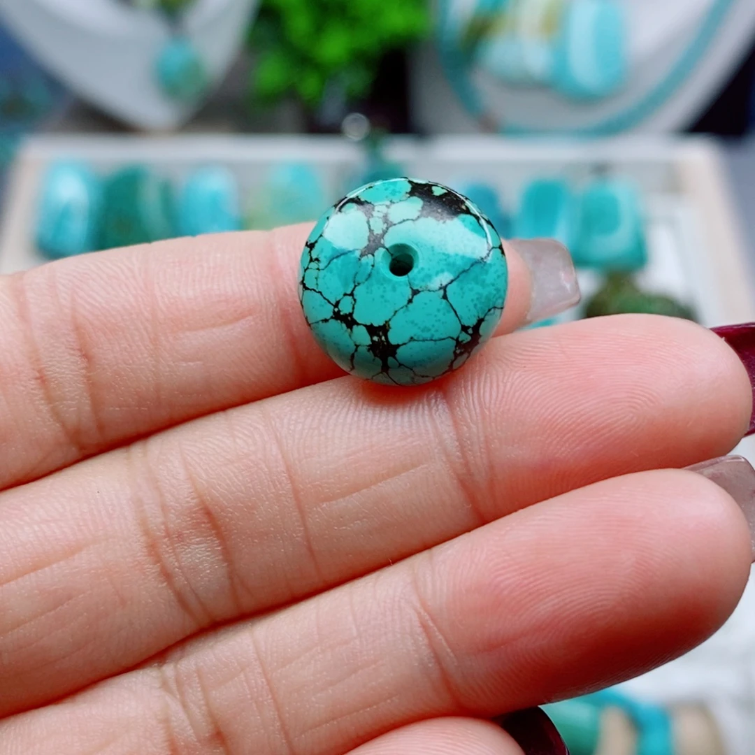 绿松石未镶嵌颈饰