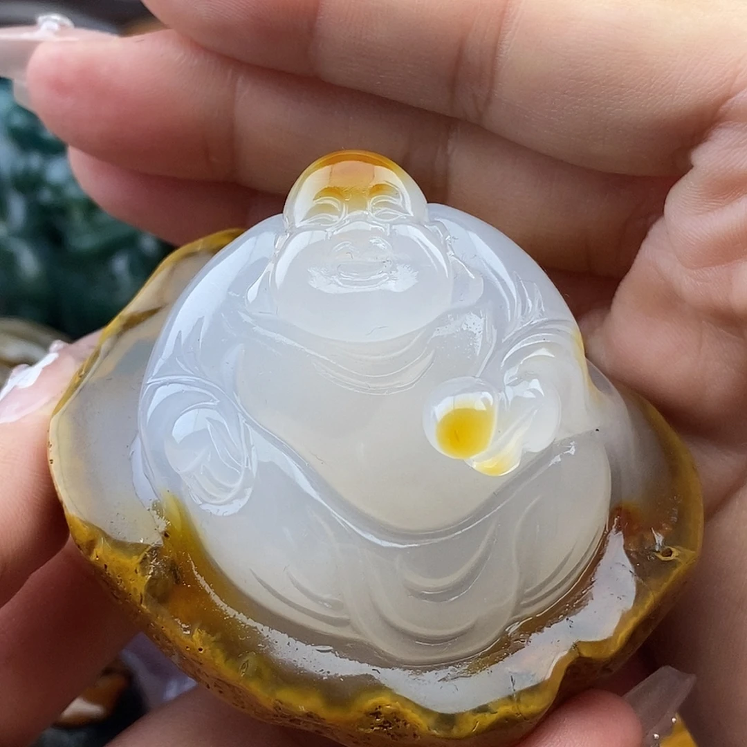 陈***蛋玛瑙/玉髓未镶嵌颈饰